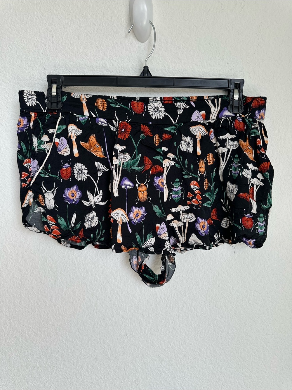 Anthropologie Silky Patterned Pajama Set Mushroom Print Top & Bottom - Picture 12 of 15